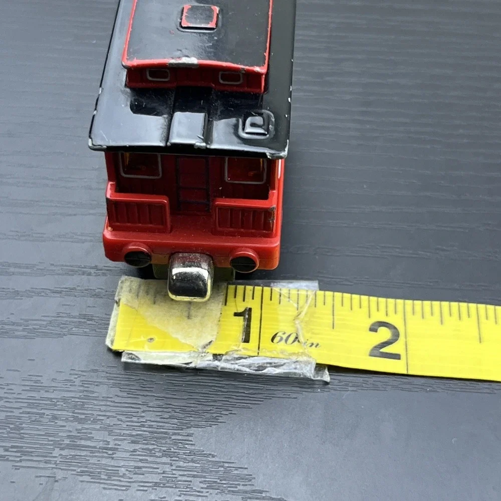 Thomas & Friends Sodor‎ Line Caboose Take-n-Play 2010 Die-Cast Train Car